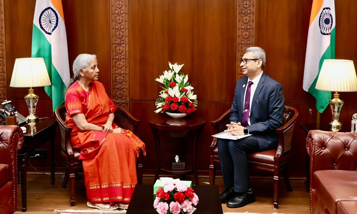 Canara Bank MD calls on Finance Minister